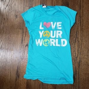 Girls medium tee shirt